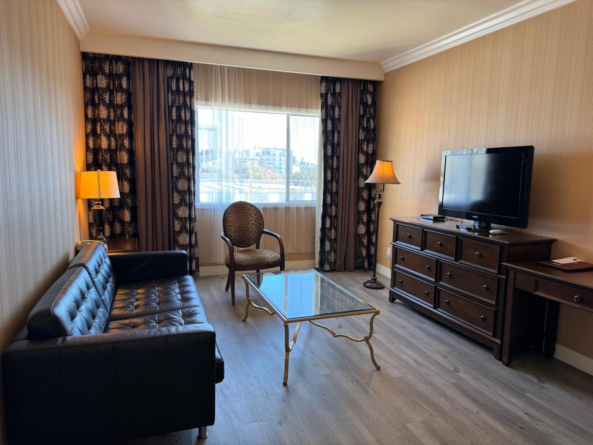 Garden Suite Hotel And Resort Los Angeles Exterior foto